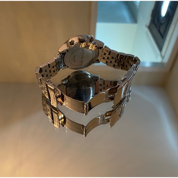 Mk Watch - Picture 4 of 5